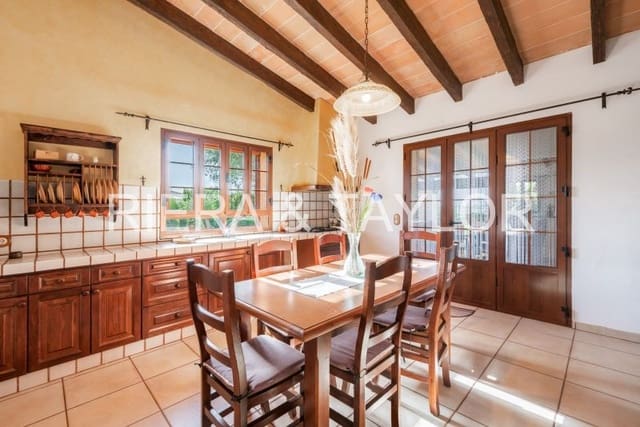 3 bedroom Finca/Country House for sale in Manacor - € 1,000,000 (Ref: 9103188)