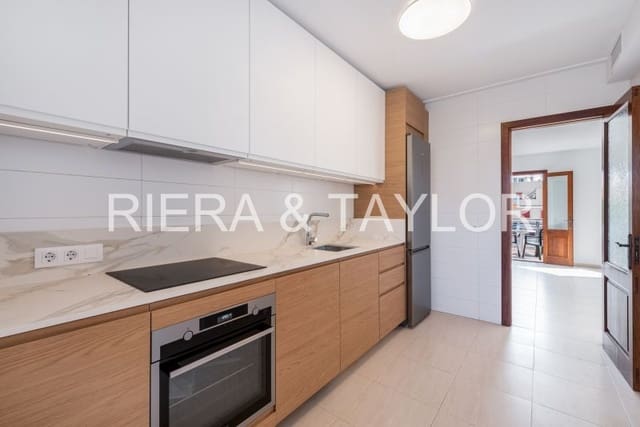 3 slaapkamer Appartement te koop in Portocristo / Port de Manacor, Manacor - € 300.000 (Ref: 9115382)