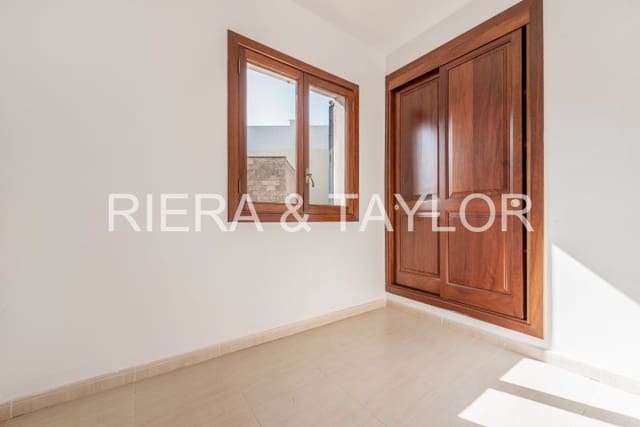 3 slaapkamer Appartement te koop in Portocristo / Port de Manacor, Manacor - € 300.000 (Ref: 9115382)