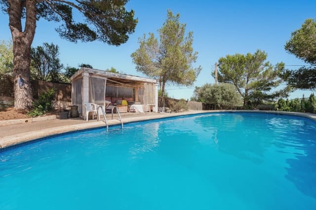 4 bedroom Finca/Country House for sale in Son Servera - € 749,000 (Ref: 9116760)