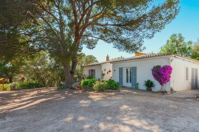 4 bedroom Finca/Country House for sale in Son Servera - € 749,000 (Ref: 9116760)