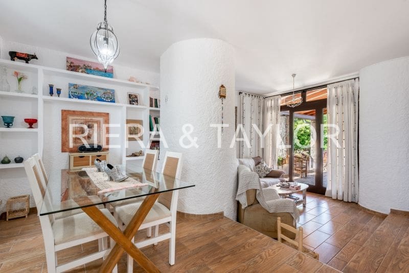 2 soveværelse Byhus til salg i Cala Mandia - € 450.000 (Ref: 9127220)