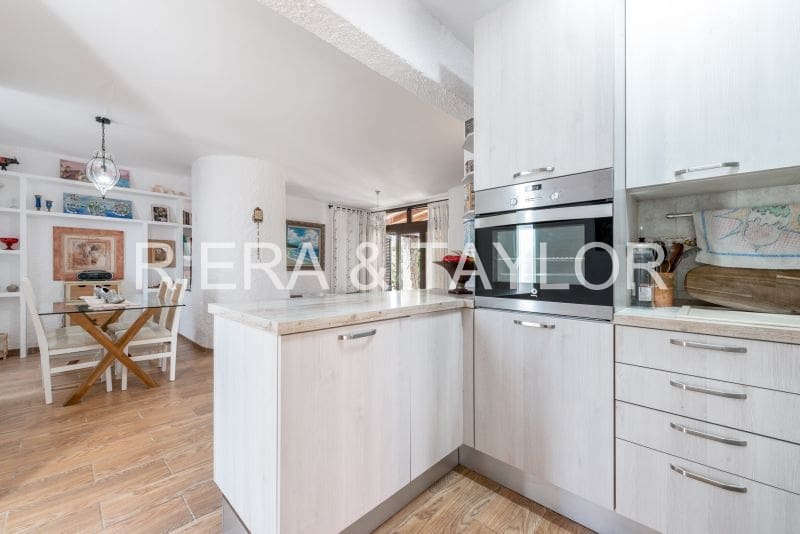 2 soveværelse Byhus til salg i Cala Mandia - € 450.000 (Ref: 9127220)