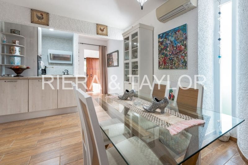 2 soveværelse Byhus til salg i Cala Mandia - € 450.000 (Ref: 9127220)