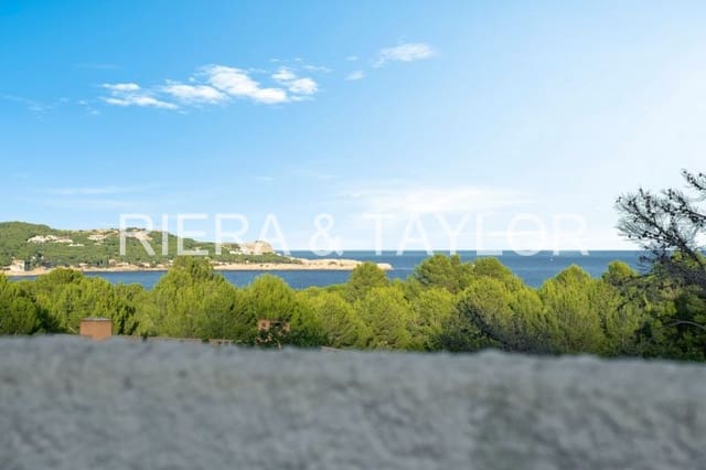5 slaapkamer Finca/Landhuis te koop in Font de Sa Cala / Font de La Cala, Capdepera - € 950.000 (Ref: 9127398)