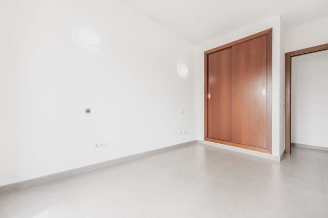 2 bedroom Apartment for sale in Manacor - € 290,000 (Ref: 9162760)