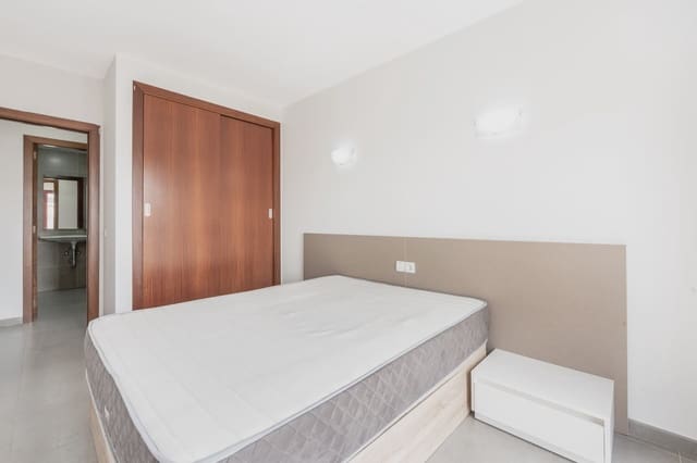 2 bedroom Apartment for sale in Manacor - € 290,000 (Ref: 9162760)