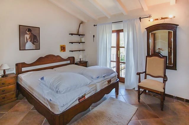 3 soveværelse Finca/Landehus til salg i Manacor - € 1.500.000 (Ref: 9180170)