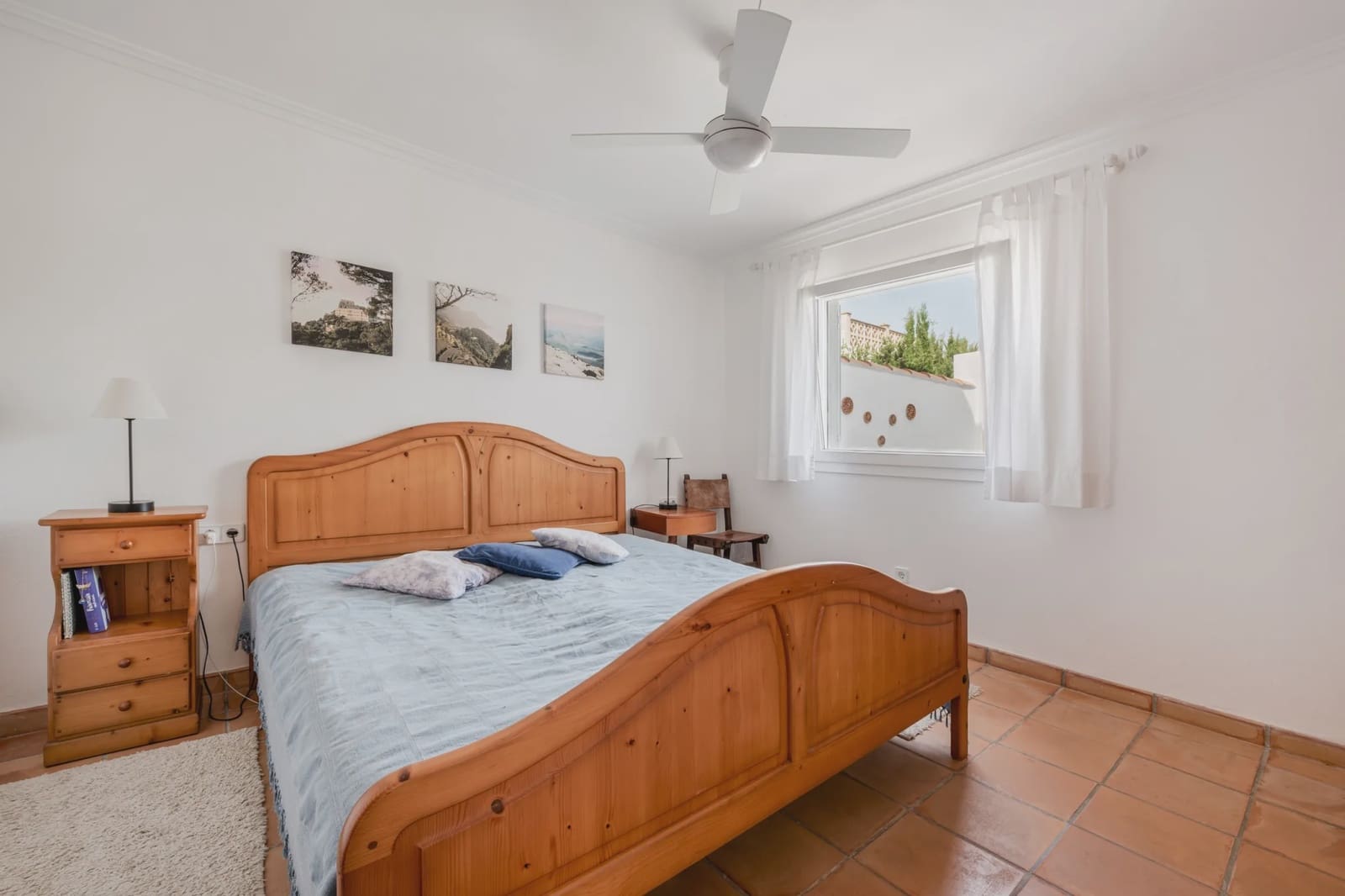 2 makuuhuone Omakotitalo myytävänä paikassa Cala Romantica mukana 
autotalli - 425 000 € (Ref: 9200899)