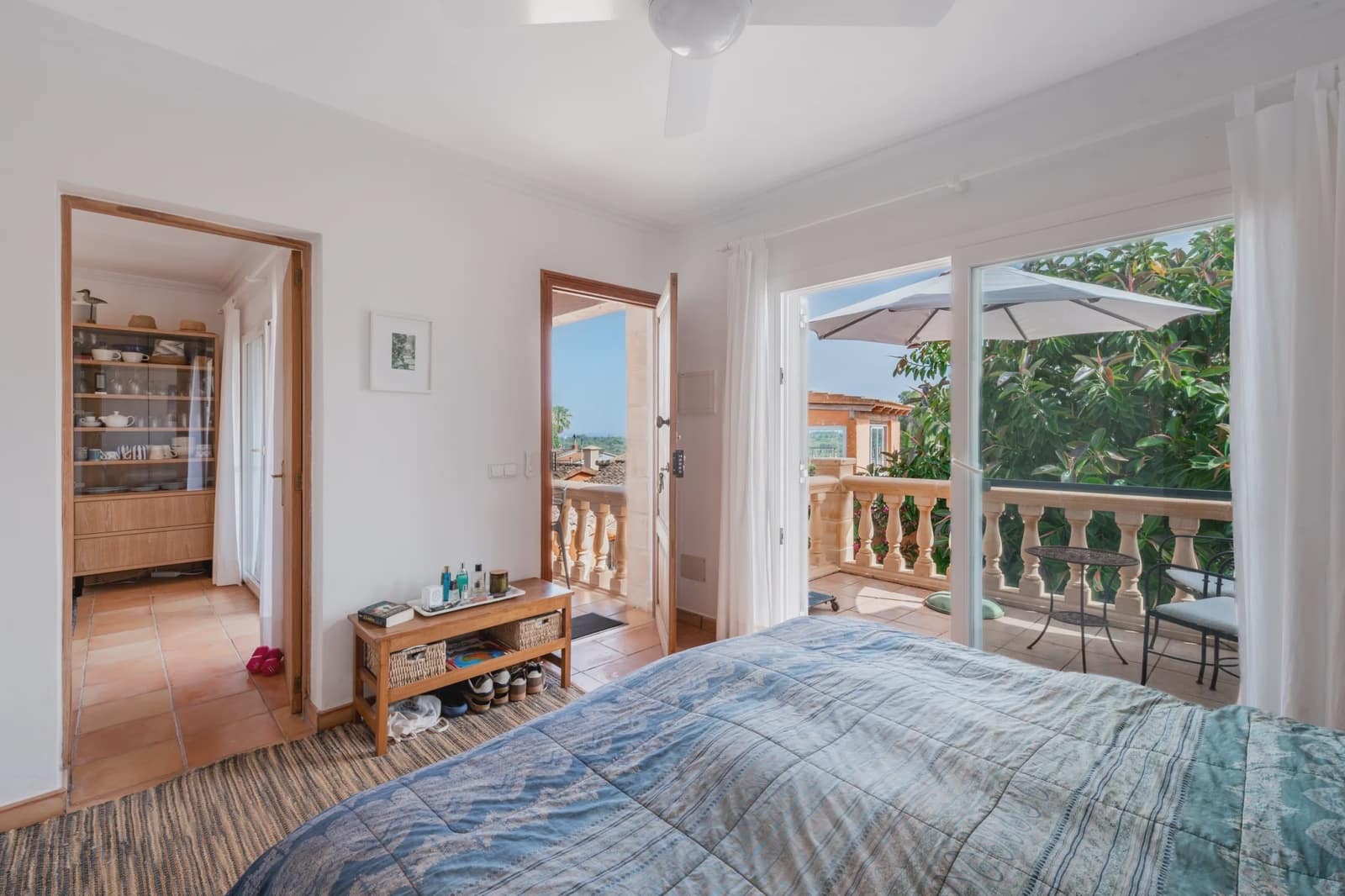 2 makuuhuone Omakotitalo myytävänä paikassa Cala Romantica mukana 
autotalli - 425 000 € (Ref: 9200899)