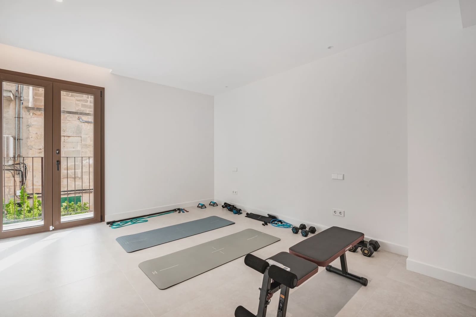 4 bedroom Townhouse for sale in Vilafranca de Bonany - € 850,000 (Ref: 9240675)