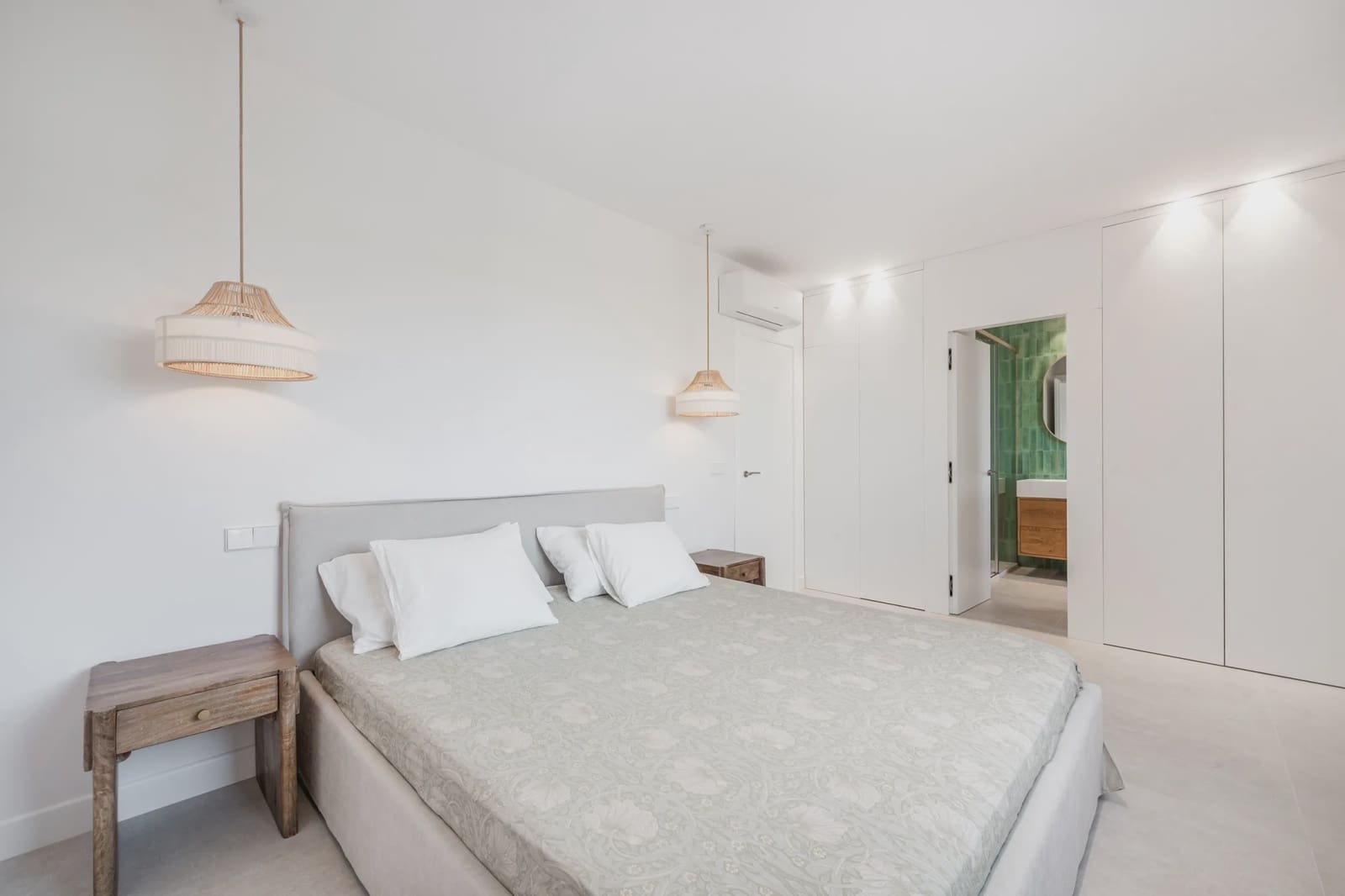 4 bedroom Townhouse for sale in Vilafranca de Bonany - € 850,000 (Ref: 9240675)