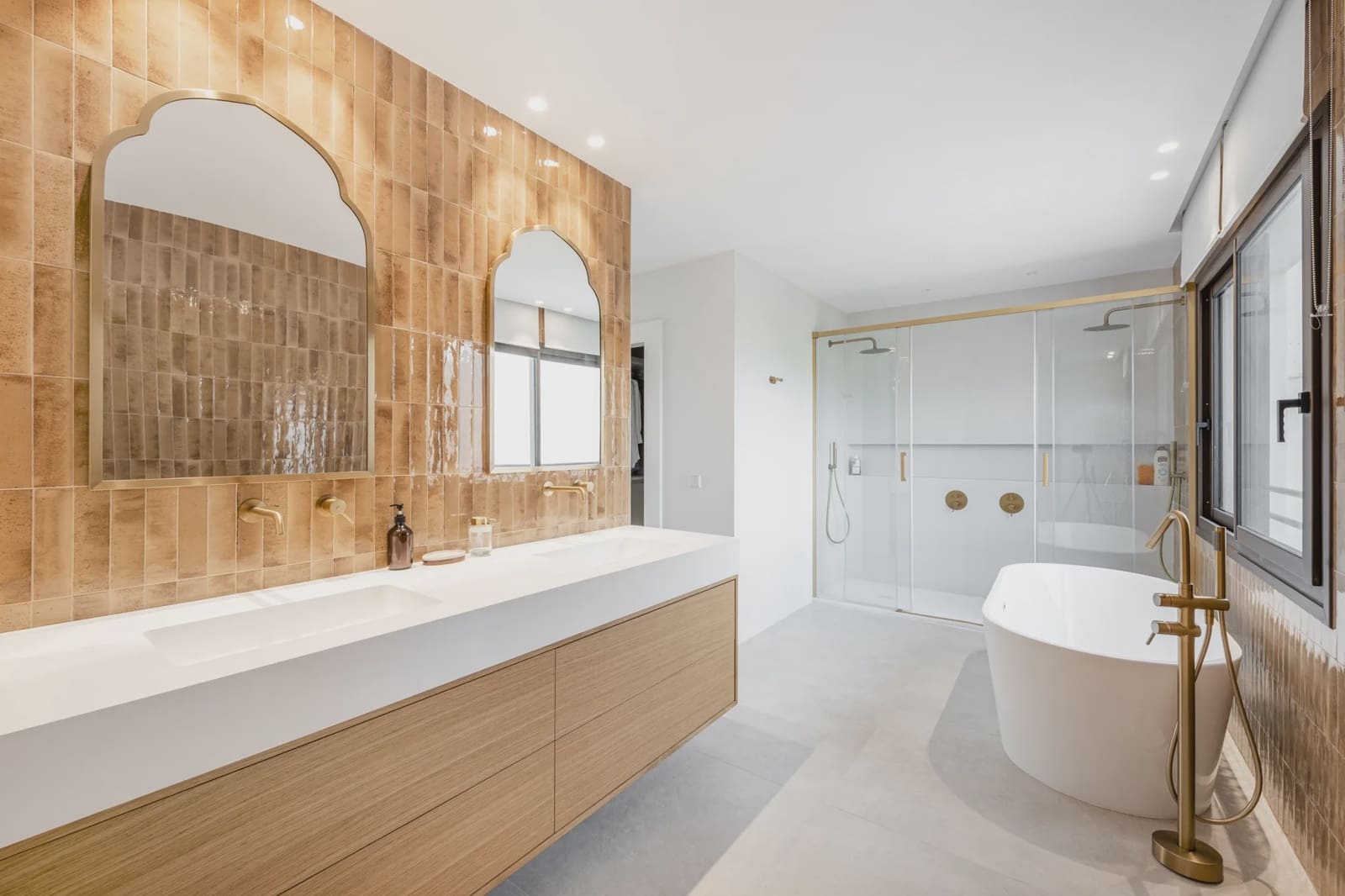 4 bedroom Townhouse for sale in Vilafranca de Bonany - € 850,000 (Ref: 9240675)