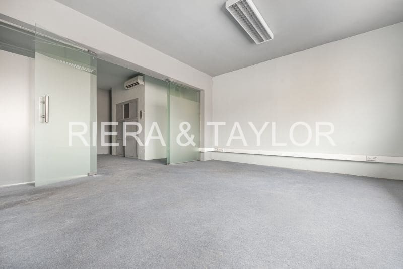 Kaupallinen myytävänä paikassa Manacor - 600 000 € (Ref: 9287919)