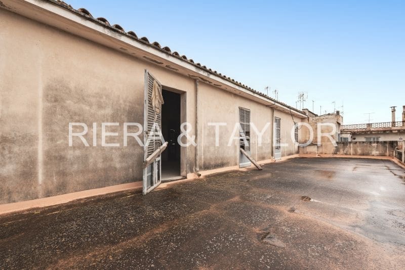 Kaupallinen myytävänä paikassa Manacor - 600 000 € (Ref: 9287919)