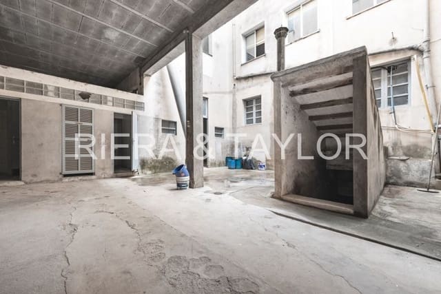 Kaupallinen myytävänä paikassa Manacor - 600 000 € (Ref: 9287919)