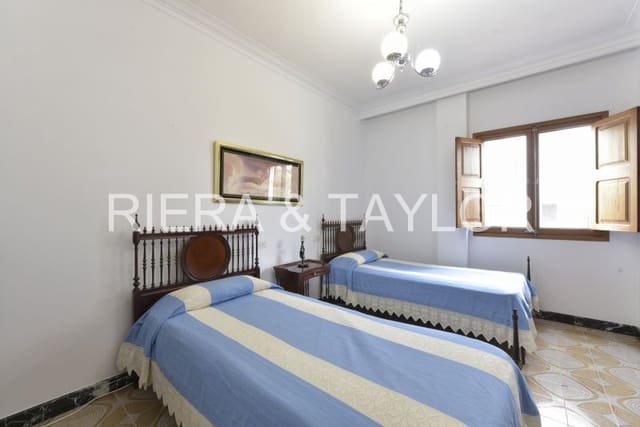 4 makuuhuone Omakotitalo myytävänä paikassa Manacor - 680 000 € (Ref: 9352807)