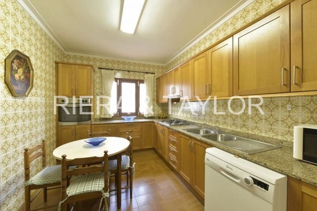 4 makuuhuone Omakotitalo myytävänä paikassa Manacor - 680 000 € (Ref: 9352807)