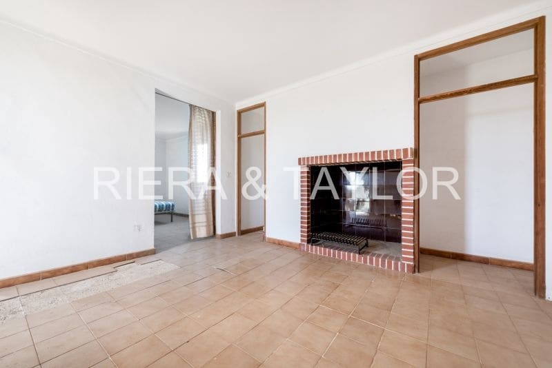 5 bedroom Finca/Country House for sale in Santa Margalida - € 370,000 (Ref: 9372138)