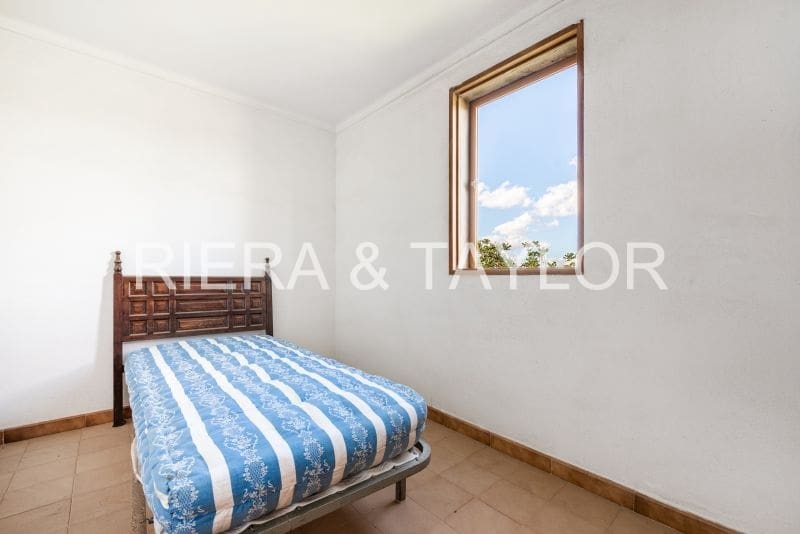 5 bedroom Finca/Country House for sale in Santa Margalida - € 370,000 (Ref: 9372138)