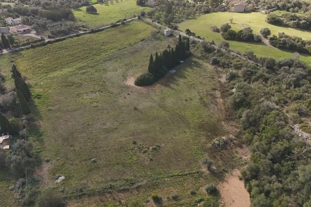Grunde uden byggetilladelser til salg i Manacor - € 230.000 (Ref: 9385948)