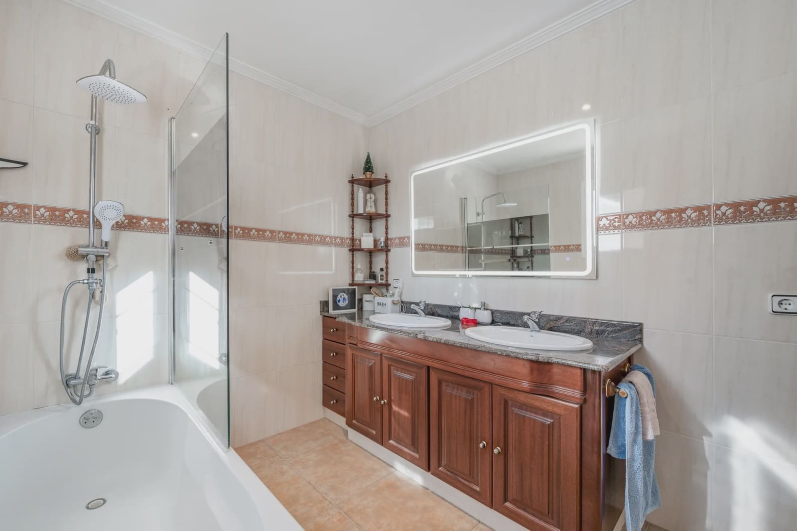 4 bedroom Townhouse for sale in Calvia - € 1,150,000 (Ref: 9414522)