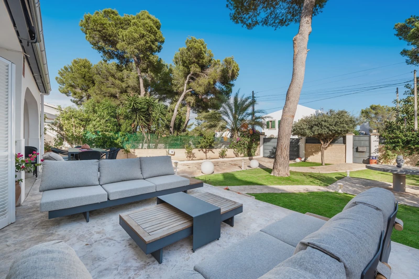 4 bedroom Townhouse for sale in Calvia - € 1,150,000 (Ref: 9414522)