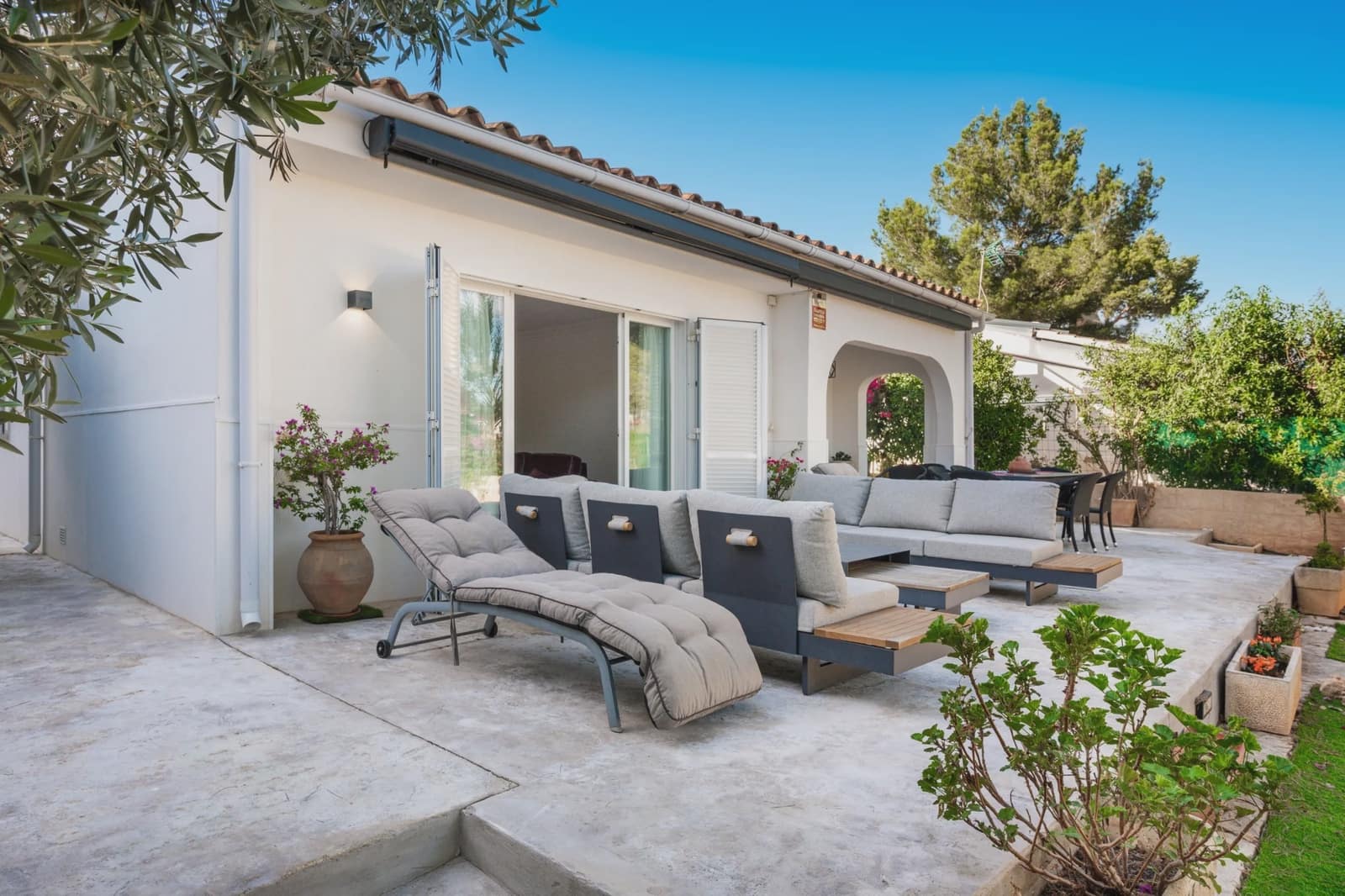 4 bedroom Townhouse for sale in Calvia - € 1,150,000 (Ref: 9414522)