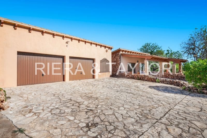 Finca/Landehus til salg i Portocristo / Port de Manacor - € 1.399.000 (Ref: 9426367)