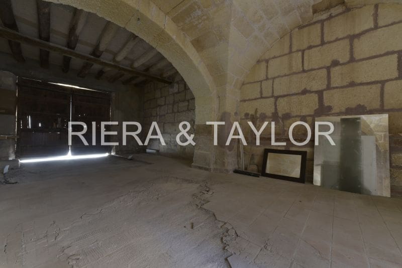 Casa de 6 habitaciones en Manacor en venta - 475.000 € (Ref: 9462767)