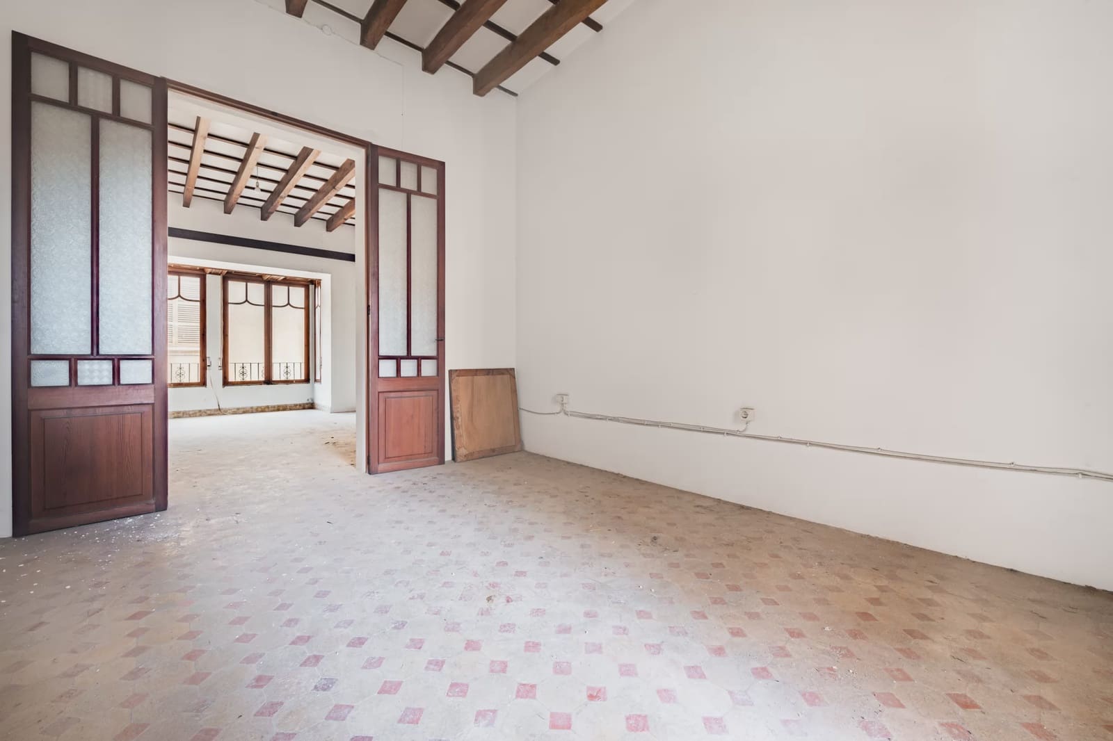 6 bedroom Townhouse for sale in Manacor - € 475,000 (Ref: 9462767)