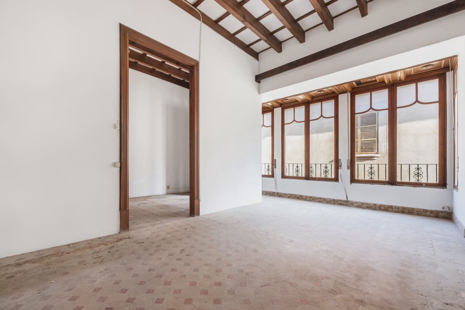 6 bedroom Townhouse for sale in Manacor - € 475,000 (Ref: 9462767)