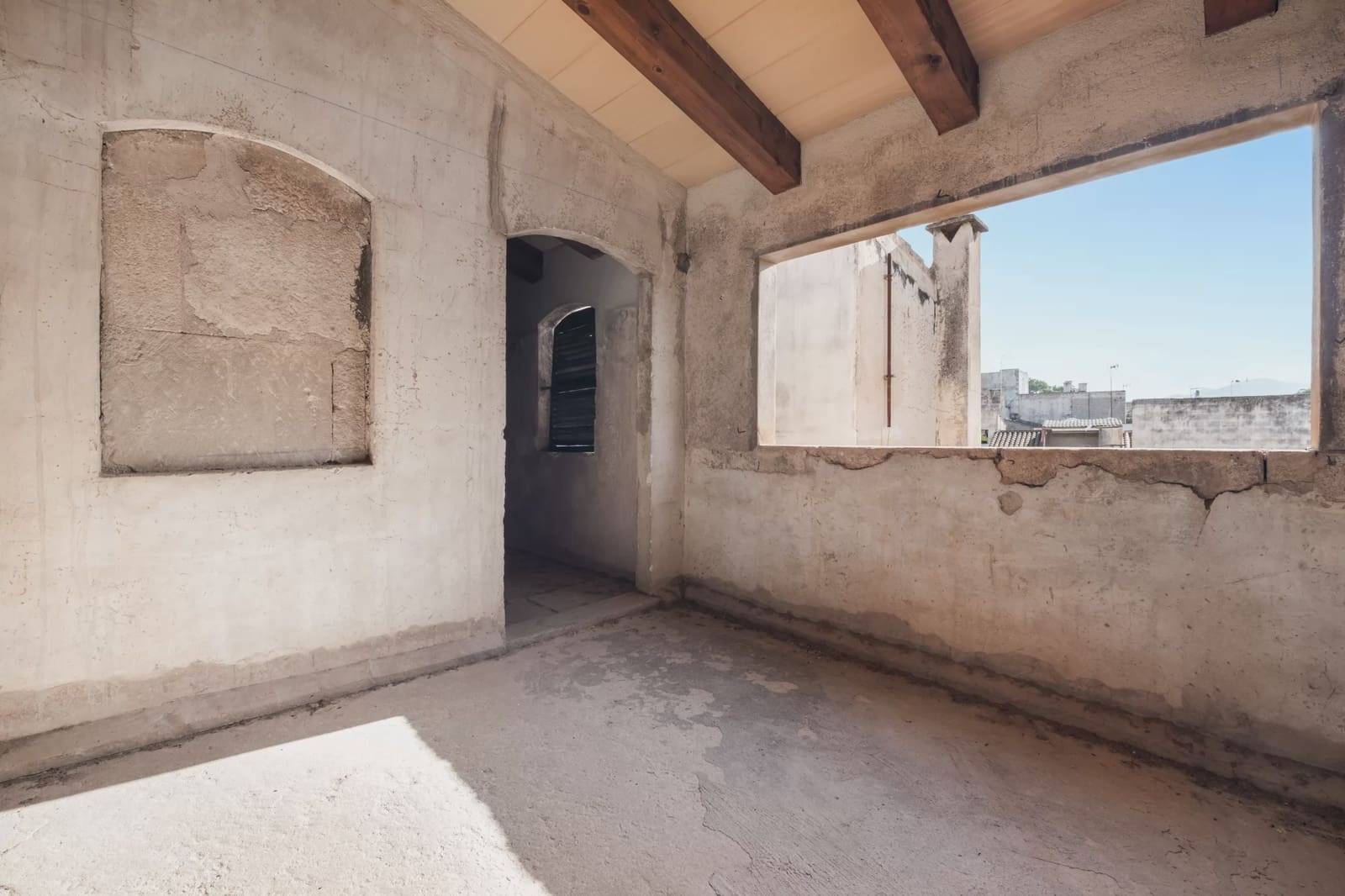 6 bedroom Townhouse for sale in Manacor - € 475,000 (Ref: 9462767)