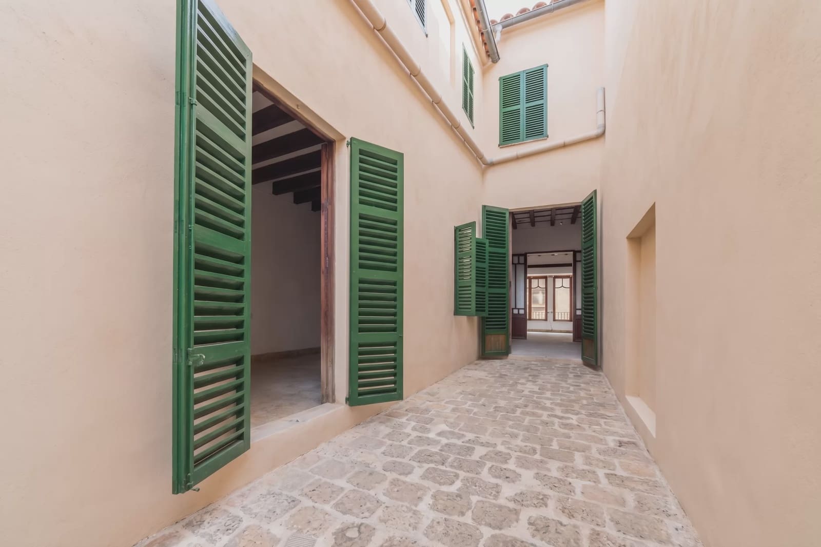 6 chambre Maison de Ville à vendre à Manacor avec garage - 475 000 € (Ref: 9462767)