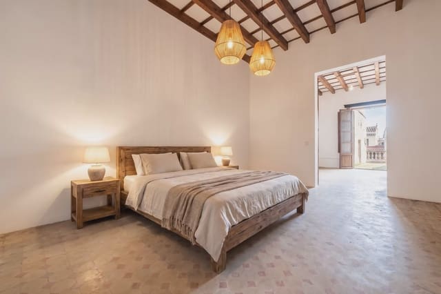 6 soveværelse Byhus til salg i Manacor med garage - € 475.000 (Ref: 9462767)