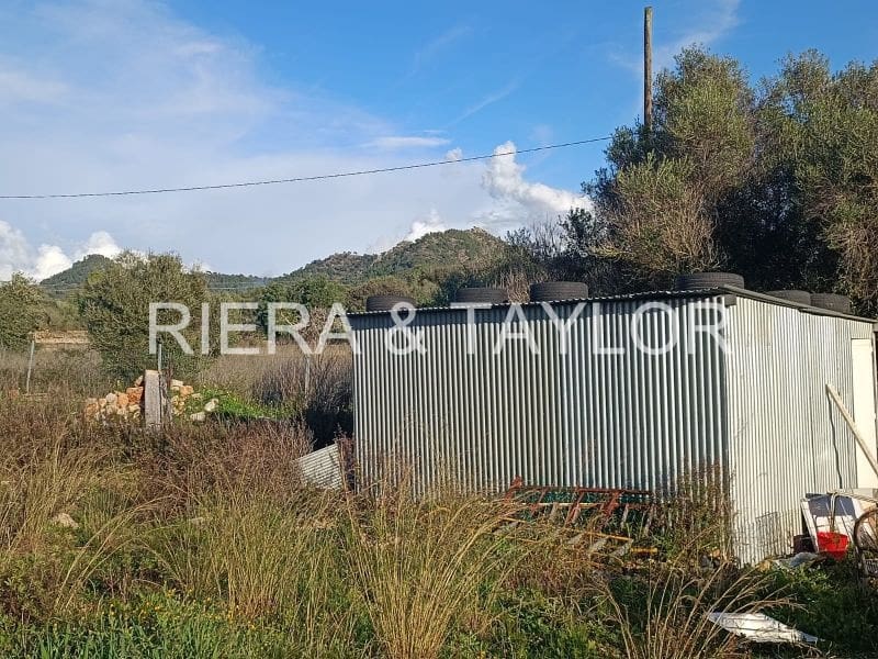 Finca/Country House for sale in Sant Llorenc des Cardassar - € 59,000 (Ref: 9486490)