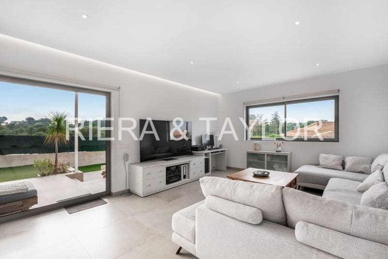 4 soverom Hus til salgs i Porto Cristo Novo - € 1 200 000 (Ref: 9521467)