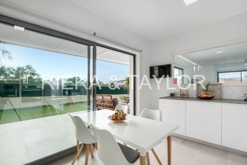 4 soverom Hus til salgs i Porto Cristo Novo - € 1 200 000 (Ref: 9521467)