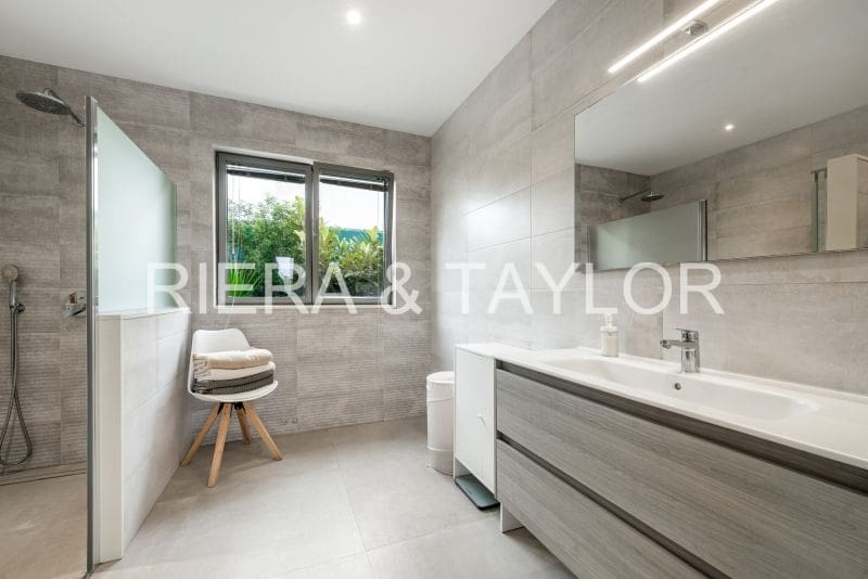 4 soverom Hus til salgs i Porto Cristo Novo - € 1 200 000 (Ref: 9521467)