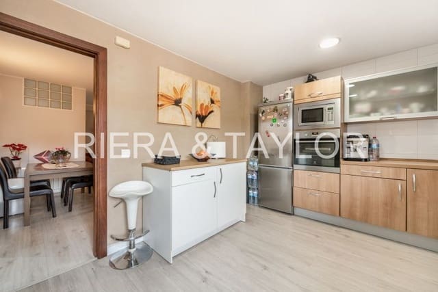 3 makuuhuone Huoneisto myytävänä paikassa Manacor - 399 000 € (Ref: 9525745)