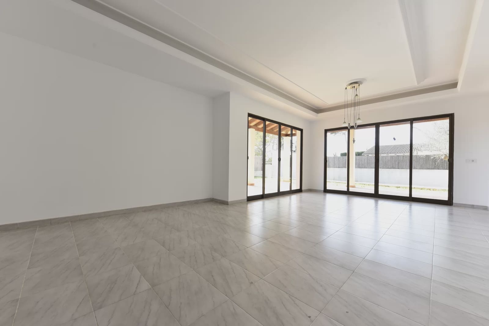 7 bedroom Townhouse for sale in Cala Millor - € 900,000 (Ref: 9632779)