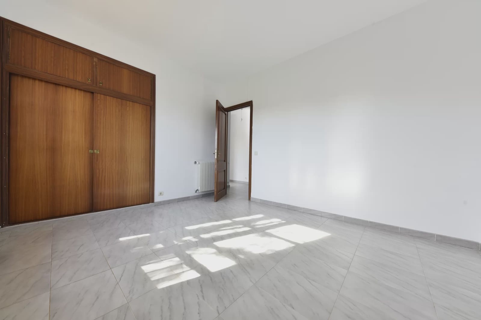 7 bedroom Townhouse for sale in Cala Millor - € 900,000 (Ref: 9632779)