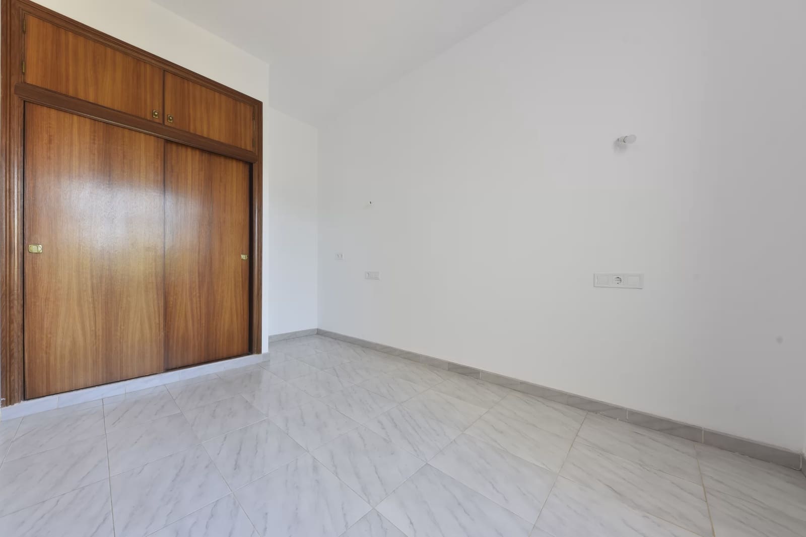 7 bedroom Townhouse for sale in Cala Millor - € 900,000 (Ref: 9632779)