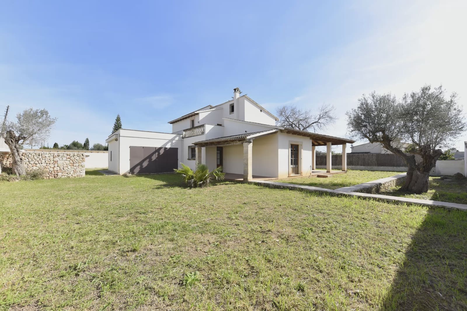 7 bedroom Townhouse for sale in Cala Millor - € 900,000 (Ref: 9632779)