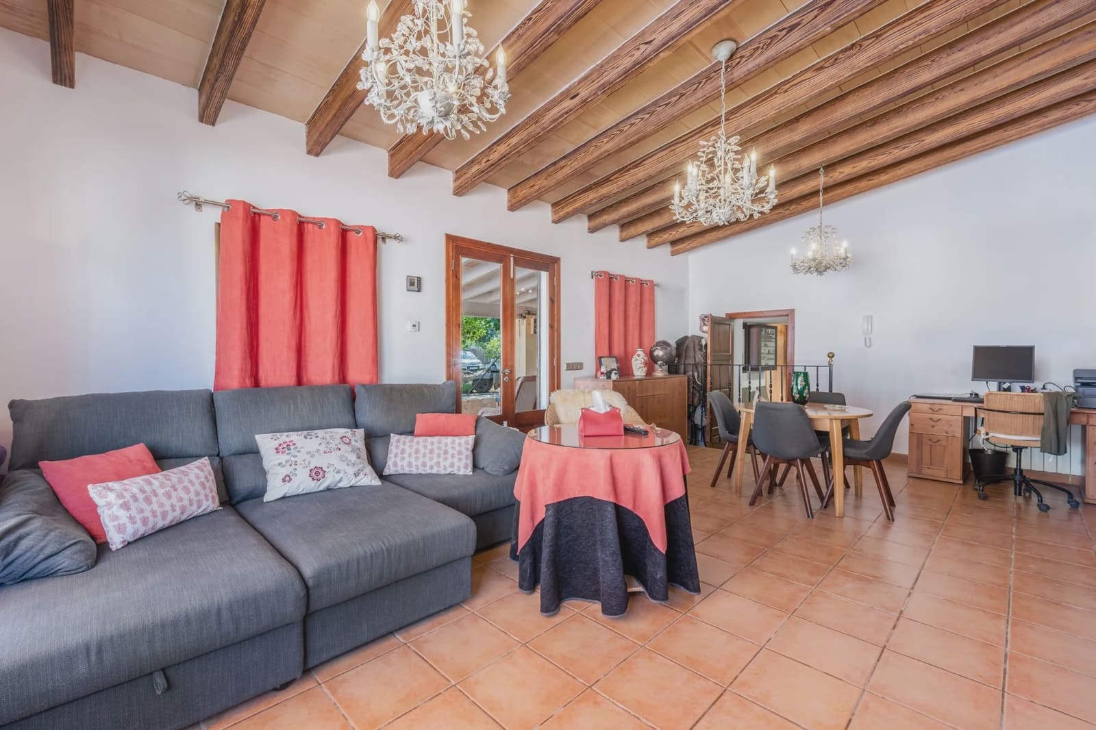 3 bedroom Finca/Country House for sale in Manacor - € 595,000 (Ref: 9730450)