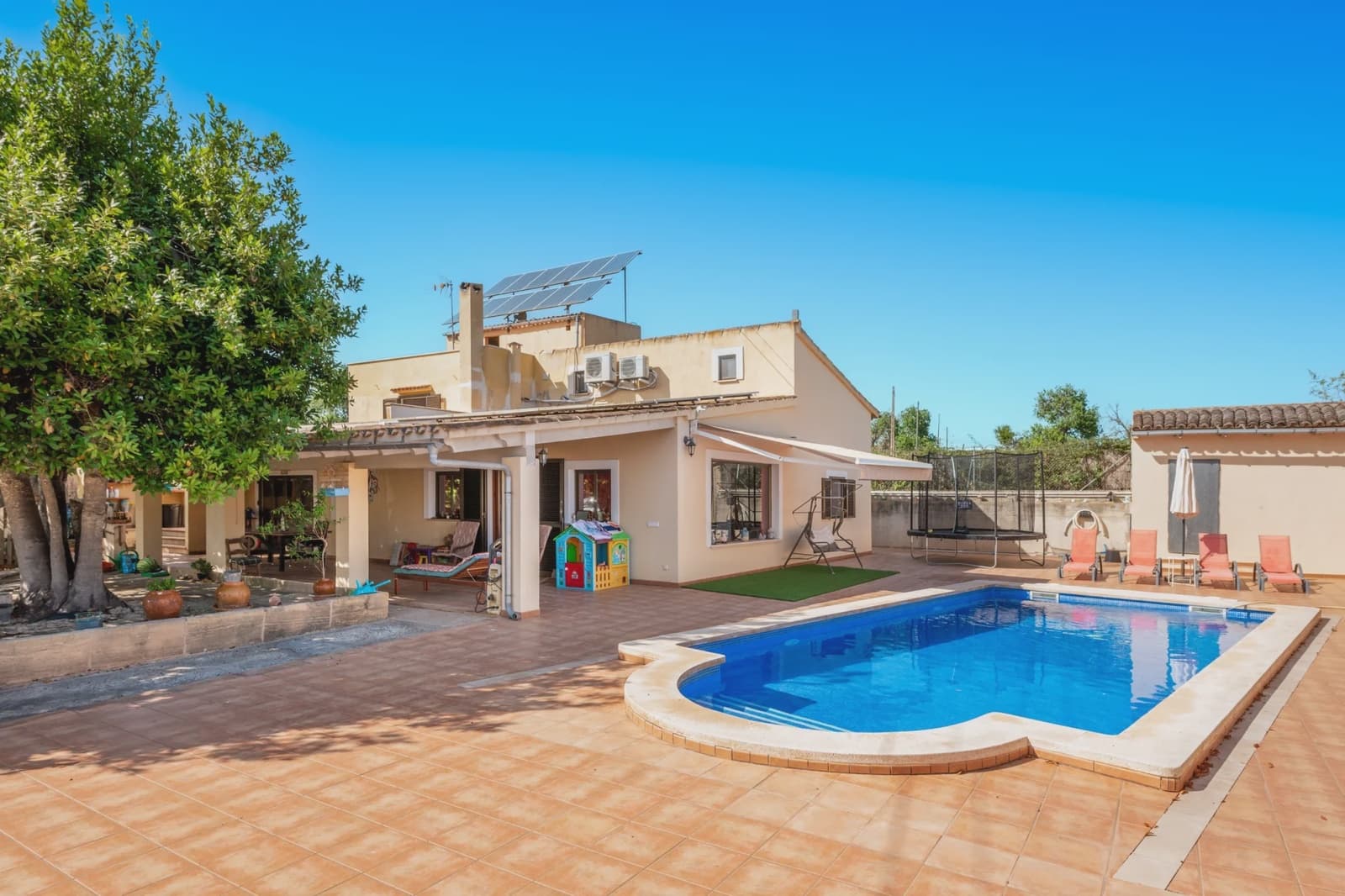 3 bedroom Finca/Country House for sale in Manacor - € 595,000 (Ref: 9730450)
