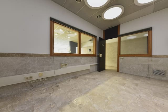 7 slaapkamer Commercieel te koop in Manacor - € 717.410 (Ref: 9759608)