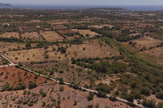 Undeveloped Land for sale in Son Carrio, Sant Llorenç des Cardassar - € 420,000 (Ref: 9761271)
