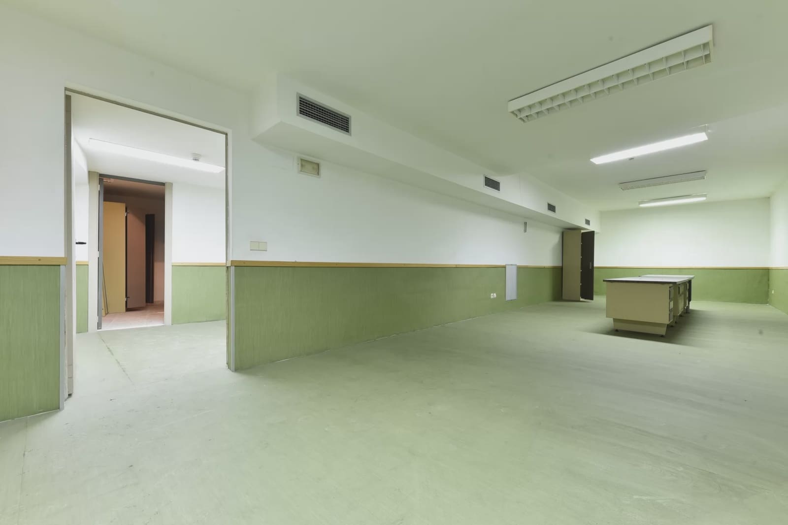 Commercial for sale in Llucmajor - € 683,233 (Ref: 9784271)