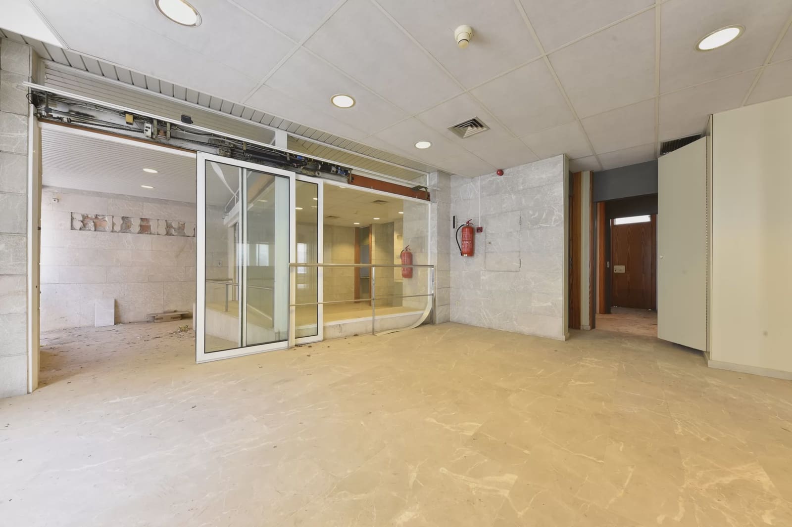 Commercial for sale in Llucmajor - € 683,233 (Ref: 9784271)